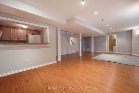 For Lease - 75 Grand Oak Drive, Richmond Hill, Ontario - Photo 2