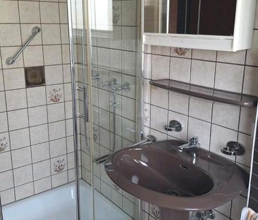 Schöne gepflegte, helle 2-Zimmer-Wohnung 1.OG mit Balkon in - Photo 4