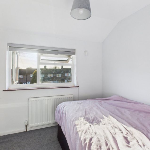 Rowan Close, Beaconsfield,HP9 - Photo 1