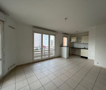 Location Appartement 2 pièces 41m² - Photo 3