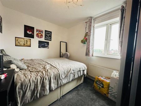 2 bedroom flat to rent - Photo 5