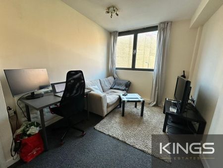 1 bedroom flat to rent - Photo 2