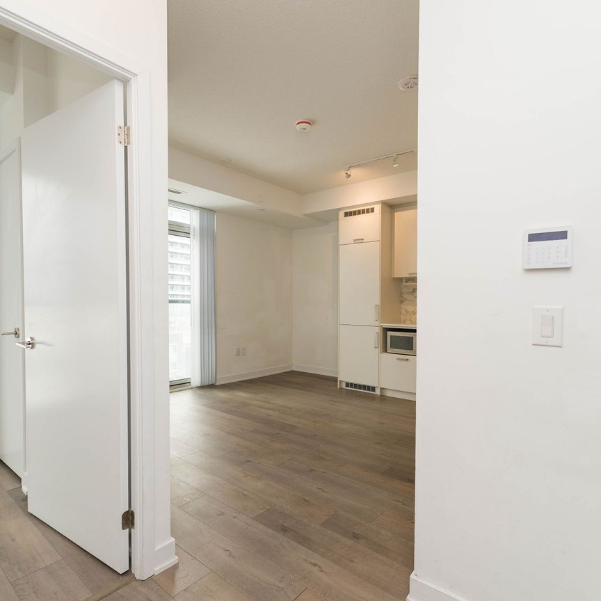 For Lease - 10 Honeycrisp Crescent Unit# 603, Vaughan, Ontario - Photo 1