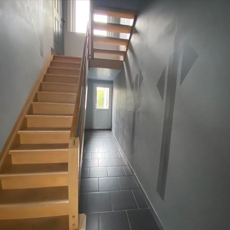 Bel etage woning te Prins Albertlaan Oostende met garage én tuin. - Photo 1