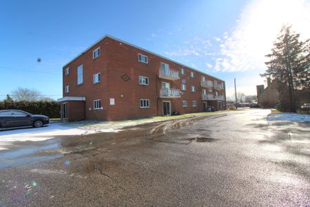 For Lease - 18 HOLLAND Street Unit# 18, St. Thomas, Ontario - Photo 3
