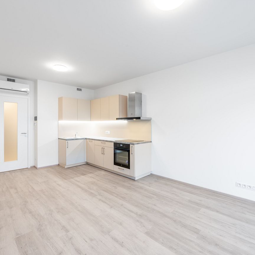 Pronájem bytu 1+kk 35 m² - Фото 1