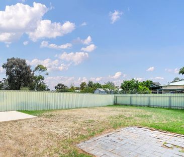 72 Hunter Crescent, Salisbury North. - Photo 4