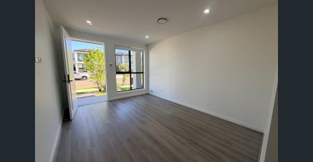 Modern 4-Bedroom Home for Rent in the heart of Marsden Park - Photo 5