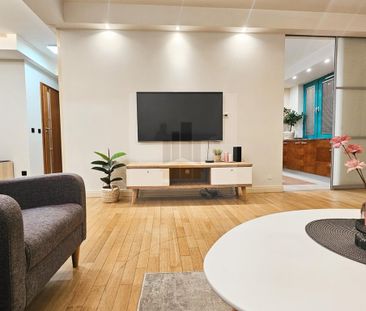 Warszawa M., Warszawa, Śródmieście, Centrum, Grzybowska - Zdjęcie 2