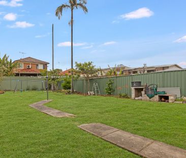 Spacious Family Home in a Prime Punchbowl Location - $850 Per Week - Photo 6
