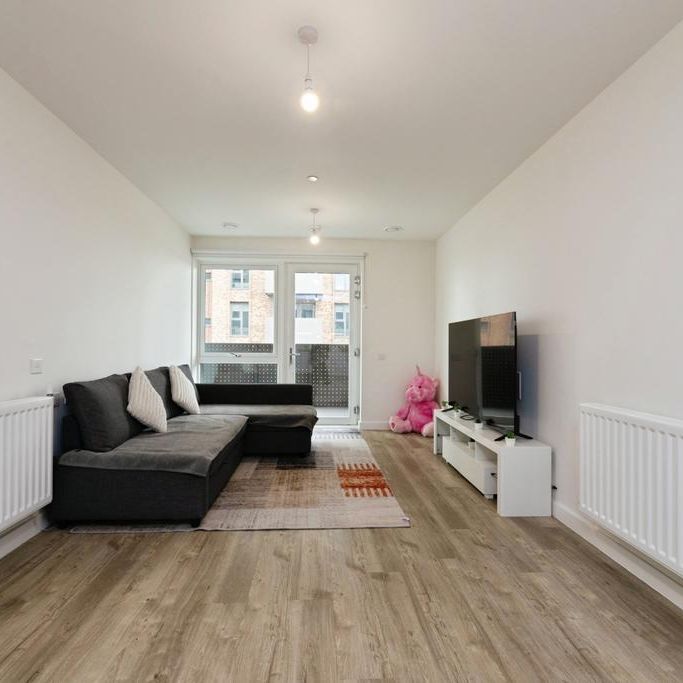 2 bedroom flat to rent - Photo 1