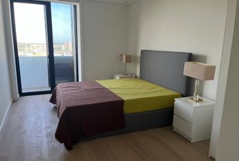 Apartamento T1 Novo com Vistas Panorâmicas - a 5 Minutos da Av. Dr. Lourenço Peixinho
