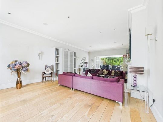 5 bedroom house to rent - Photo 1