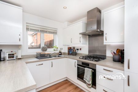 3 bedroom detached house to rent - Photo 4