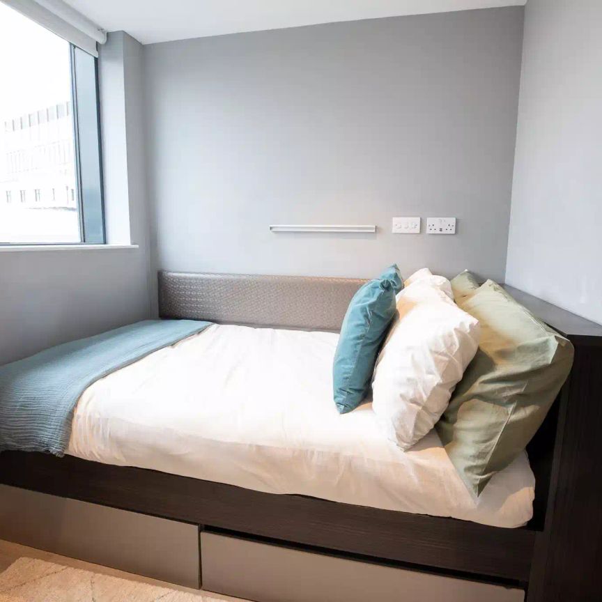 Deluxe 2 Bed Apartment - Photo 1