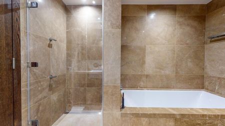 3 bedroom flat to rent - Photo 3