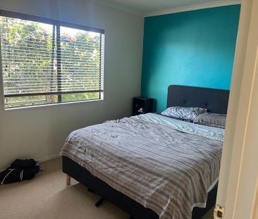 Charming 3BR Home in Bucklands Beach - Photo 5