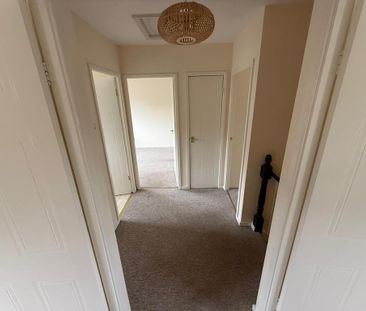 4 bedroom detached house to rent - Photo 3
