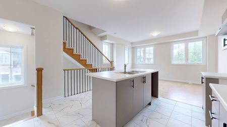 For Lease - 2 Malone Lane, Clarington, Ontario - Photo 2