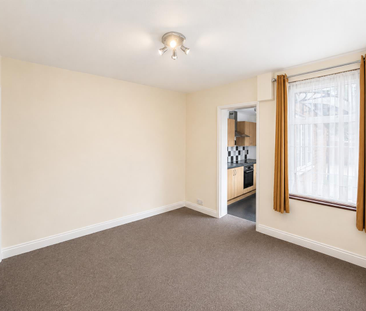 Regent Street, Watford - Photo 2