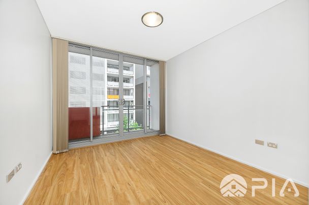 Newly Renovated 2-bedroom Apartment in Strathfield for Lease Now! - Photo 1