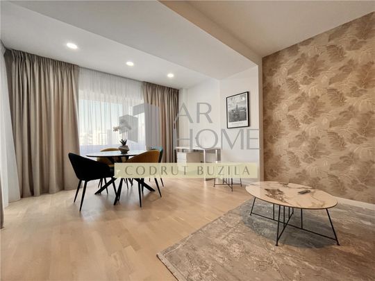 Garsoniera de lux, prima , Ploiesti, ultracentral - Fotografie 1