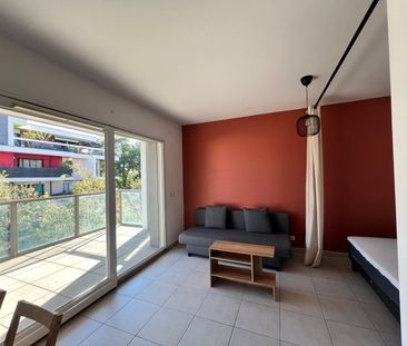 Location Appartement 1 pièce 35m² - Photo 2