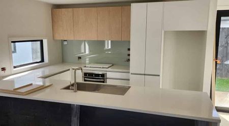 72D Fairburn Road, Otahuhu - Photo 2