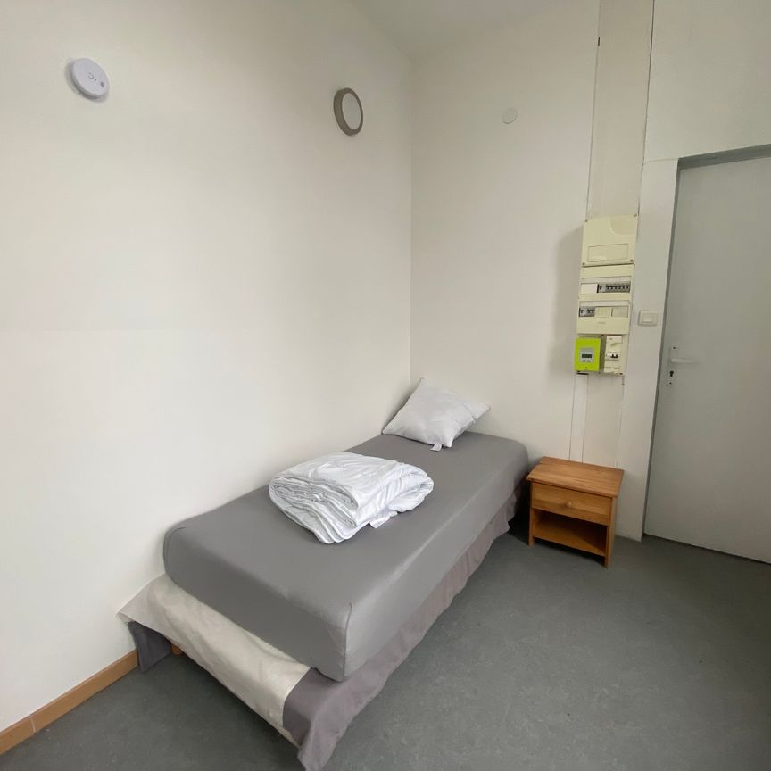 Location Appartement 1 pièce 14m² - Photo 1