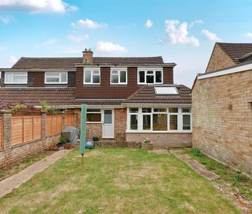 4 bedroom semi-detached house to rent - Photo 5