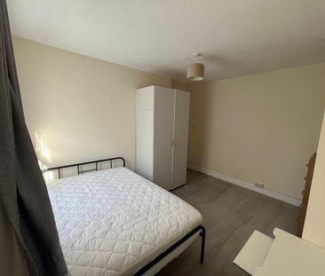 4 Bed Semi-Detached House, Kingston Road, LU2 - Photo 5