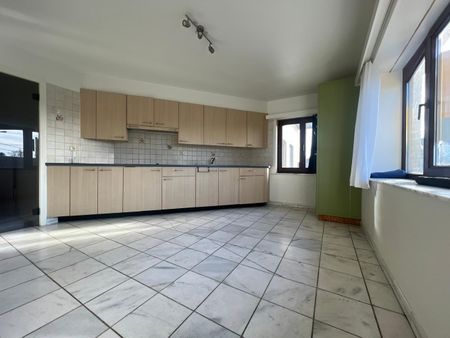 Ruim duplex-appartement met 2 slaapkamers! - Foto 2