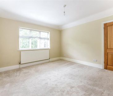 4 bedroom detached house to rent - Photo 3