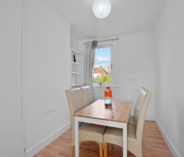 4 bedroom flat to rent - Photo 4