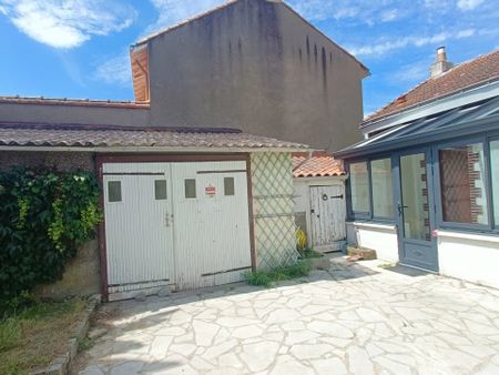 Location Maison 2 pièces 52 m2 à Saint-Sébastien-sur-Loire - Photo 2