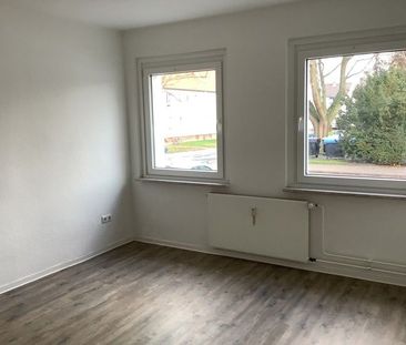 2,5 Zimmer Erdgeschosswohnung mit Duschbad - Photo 2