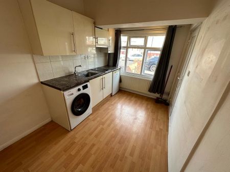 1 bedroom flat to rent - Photo 3