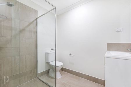 Low-Maintenance Modern Living in a Convenient Location - Photo 5