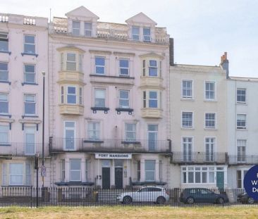 Fort Mansions, 9-11 Fort Crescent, Margate, CT9 1HN, Kent - Photo 2