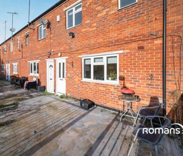 3 bedroom flat to rent - Photo 3