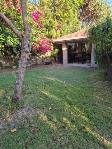 Castaways Beach - Photo 5