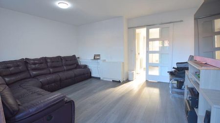 2 bedroom semi-detached house to rent - Photo 2