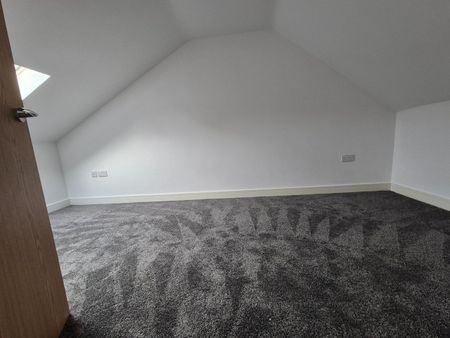 3 Bed Detached House, Derby Lane, L13 - Photo 4