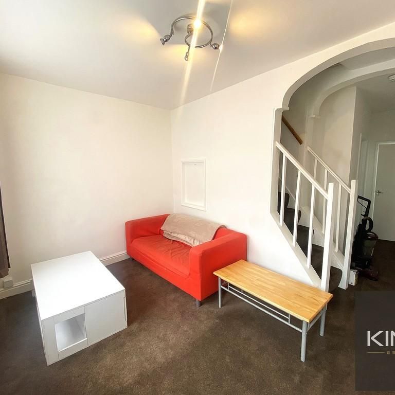 2 bedroom terraced house to rent - Photo 1