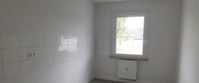 Ihr neues Zuhause: Renovierte 2,5-Raum-Wohnung mit Balkon! - Photo 1