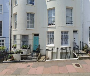 2 Bed Flat, Upper Rock Gardens, BN2 - Photo 5