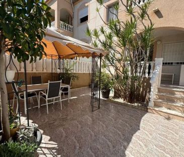 Alquiler de chalet adosado en Los Balcones - Los Altos del Edén - Photo 5