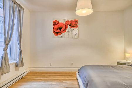 Condo for rent, Montréal (Outremont) - Photo 2