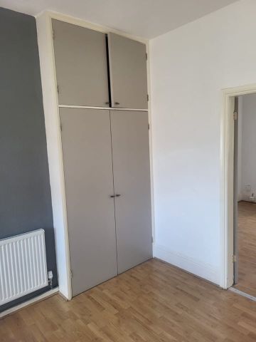 1 Bed Flat, Chester Road, B73 - Photo 2