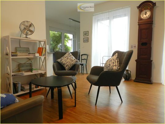 Voll möblierte, attraktive, moderne, helle ,3 Zimmerwohnung mit Dachterrasse in ruhiger Innenhoflage - Foto 1